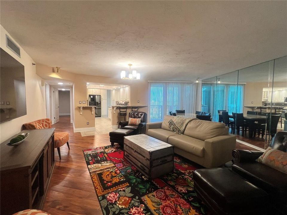 For Rent: $4,750 (3 beds, 3 baths, 1970 Square Feet)