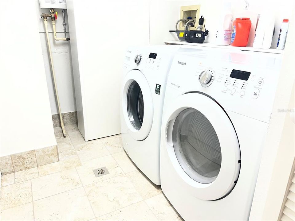 For Rent: $4,750 (3 beds, 3 baths, 1970 Square Feet)