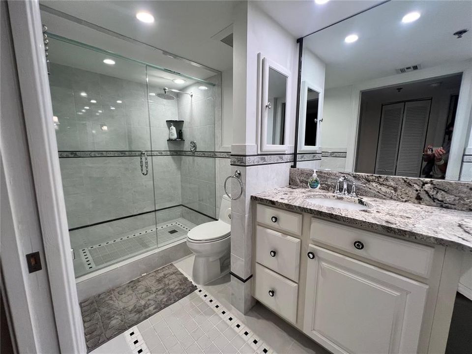 For Rent: $4,750 (3 beds, 3 baths, 1970 Square Feet)