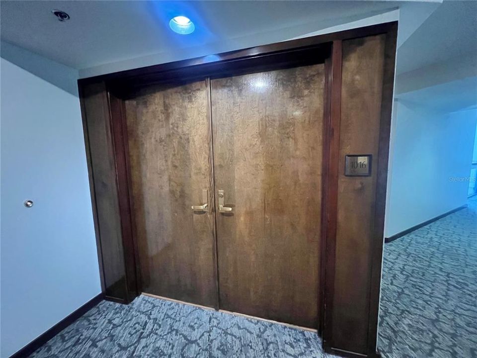 For Rent: $4,750 (3 beds, 3 baths, 1970 Square Feet)