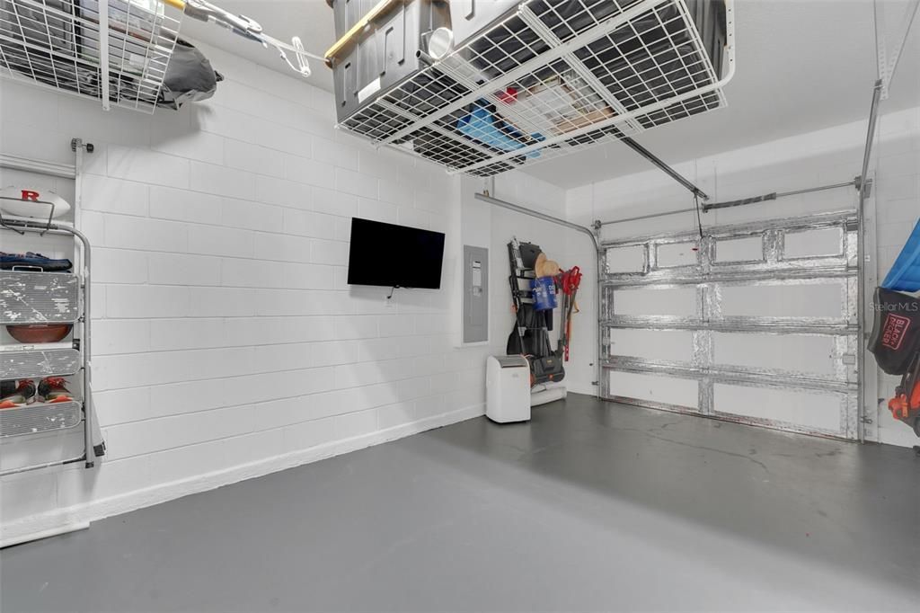 For Sale: $324,900 (3 beds, 2 baths, 1653 Square Feet)