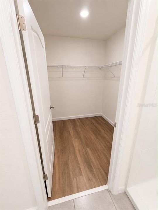 For Rent: $2,350 (4 beds, 2 baths, 1720 Square Feet)