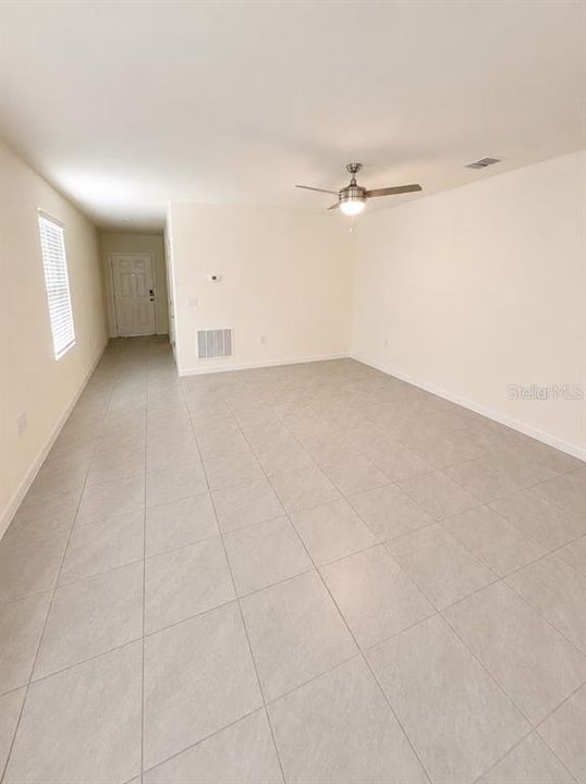 For Rent: $2,350 (4 beds, 2 baths, 1720 Square Feet)