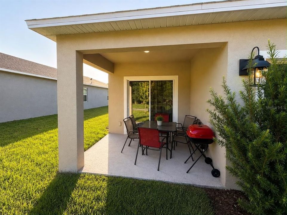 For Rent: $2,350 (4 beds, 2 baths, 1720 Square Feet)