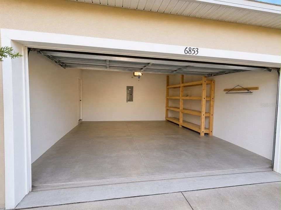 For Rent: $2,350 (4 beds, 2 baths, 1720 Square Feet)