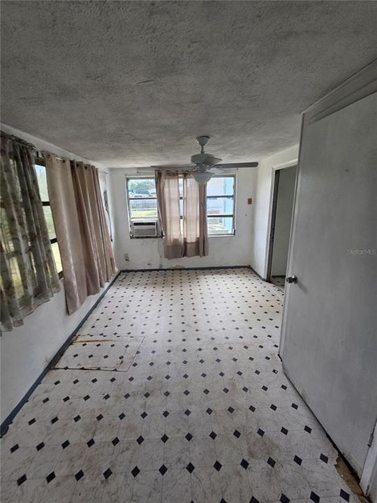 En Venta: $149,900 (2 camas, 1 baños, 870 Pies cuadrados)