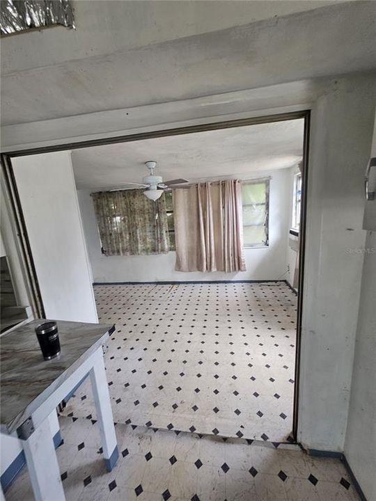 En Venta: $149,900 (2 camas, 1 baños, 870 Pies cuadrados)
