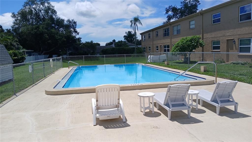 For Sale: $189,900 (2 beds, 2 baths, 1190 Square Feet)