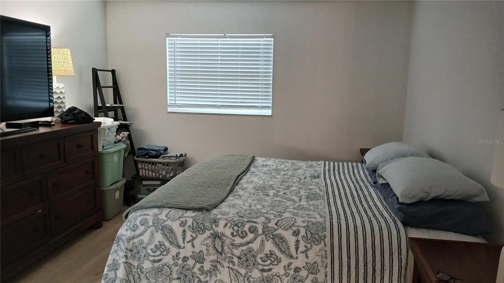 For Sale: $189,900 (2 beds, 2 baths, 1190 Square Feet)