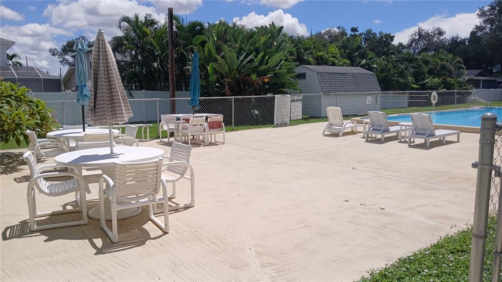 For Sale: $189,900 (2 beds, 2 baths, 1190 Square Feet)