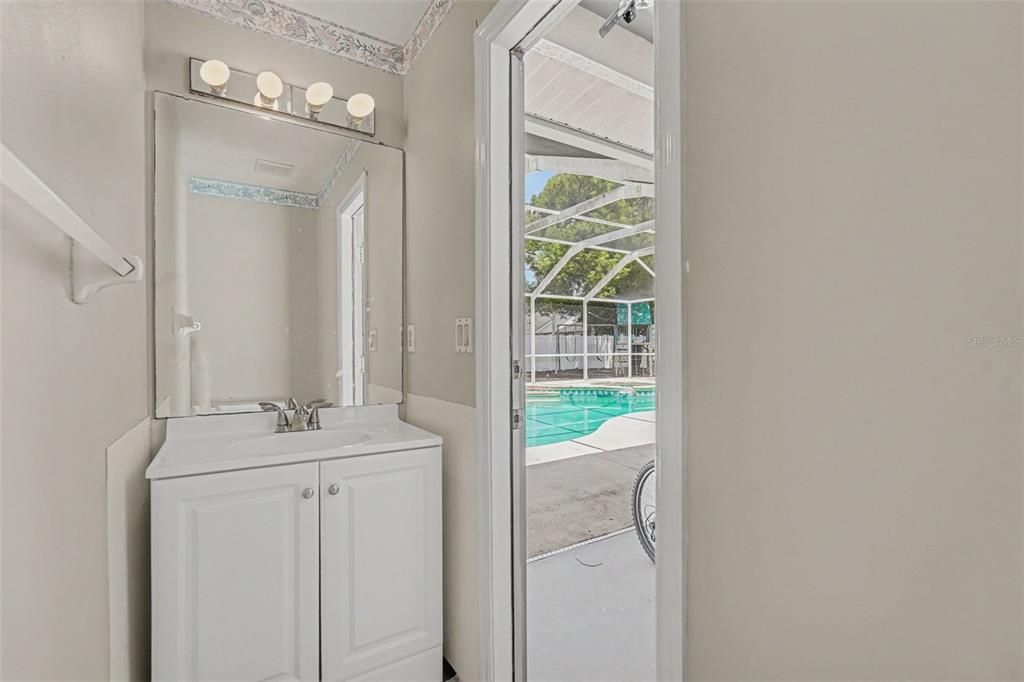For Sale: $519,900 (4 beds, 2 baths, 2244 Square Feet)