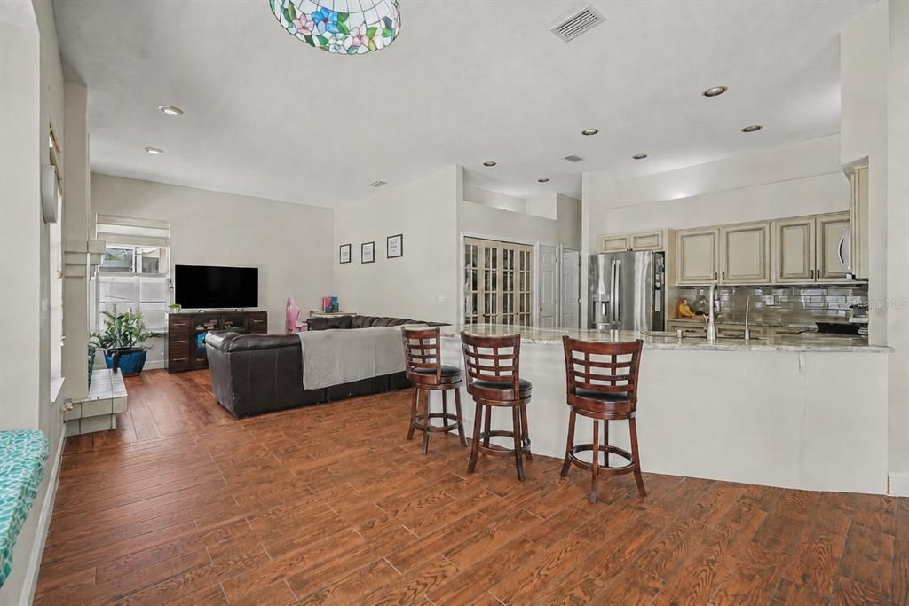 For Sale: $519,900 (4 beds, 2 baths, 2244 Square Feet)