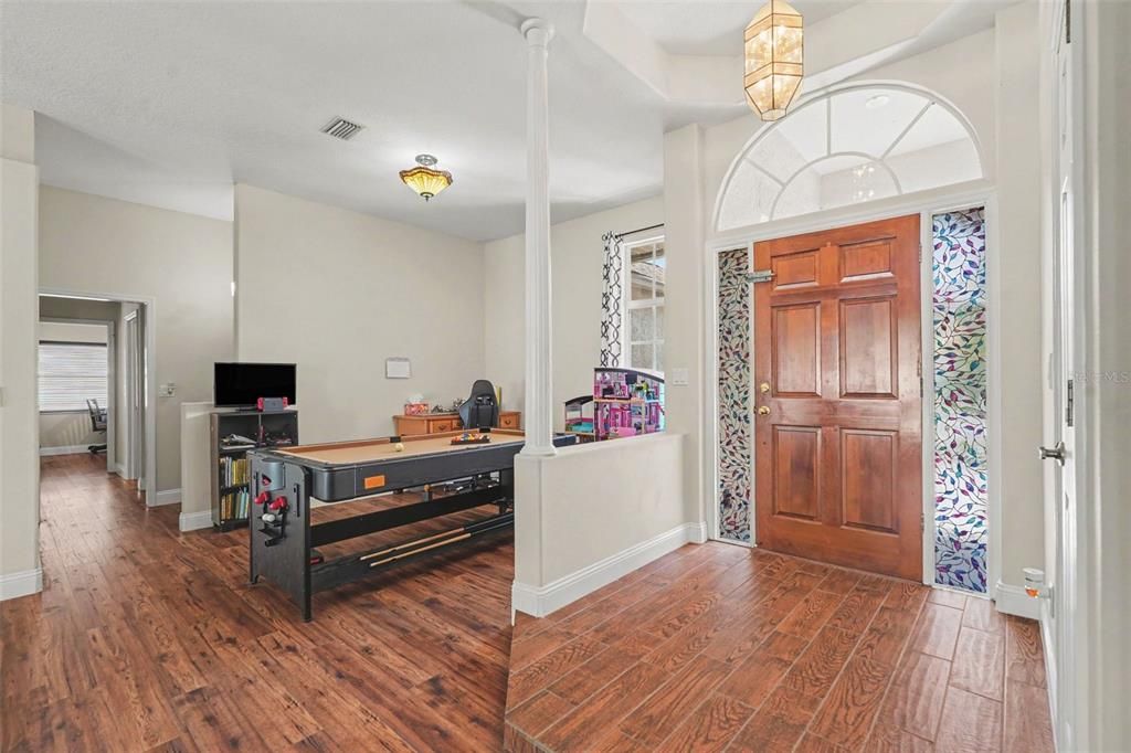 For Sale: $519,900 (4 beds, 2 baths, 2244 Square Feet)