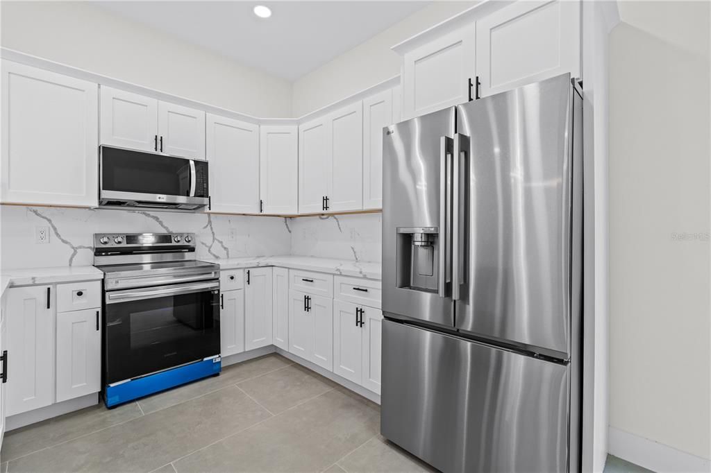 For Sale: $319,000 (3 beds, 2 baths, 1452 Square Feet)
