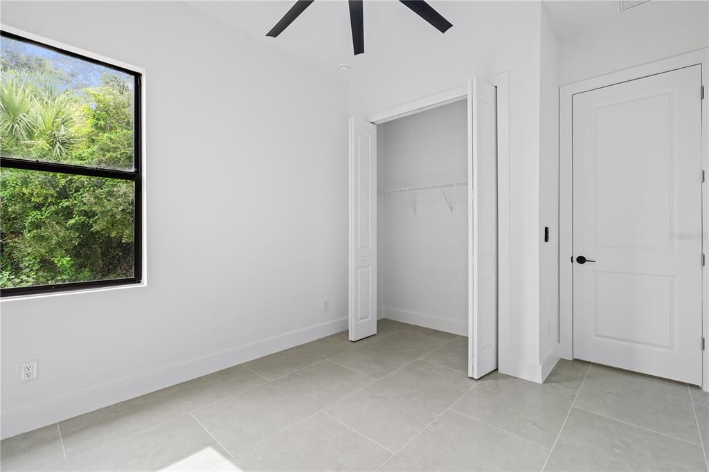 For Sale: $319,000 (3 beds, 2 baths, 1452 Square Feet)