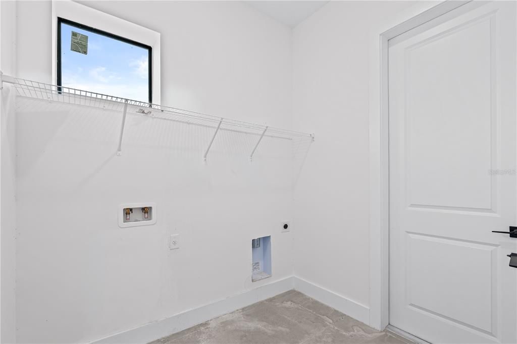For Sale: $319,000 (3 beds, 2 baths, 1452 Square Feet)