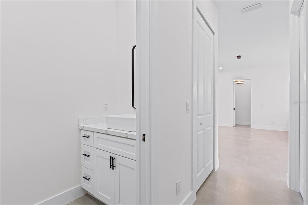 For Sale: $319,000 (3 beds, 2 baths, 1452 Square Feet)