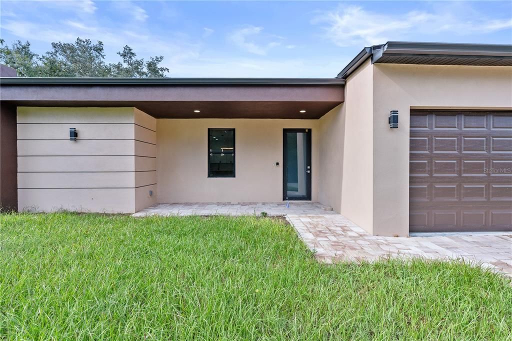 For Sale: $319,000 (3 beds, 2 baths, 1452 Square Feet)