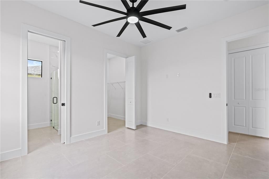 For Sale: $319,000 (3 beds, 2 baths, 1452 Square Feet)