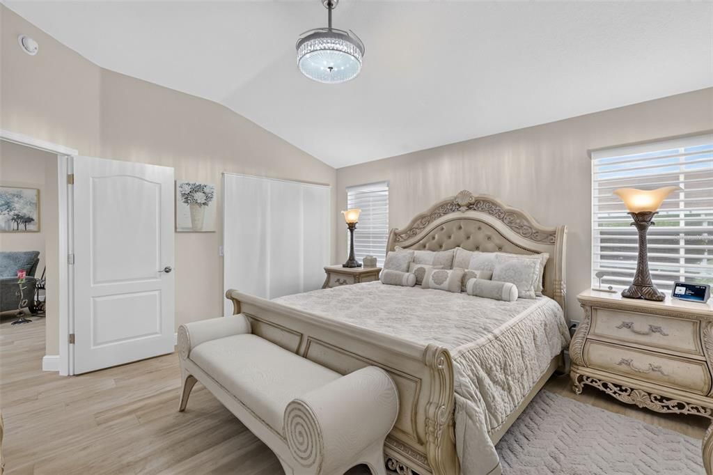 На продажу: $464,900 (3 спален, 2 ванн, 1896 Квадратных фут)