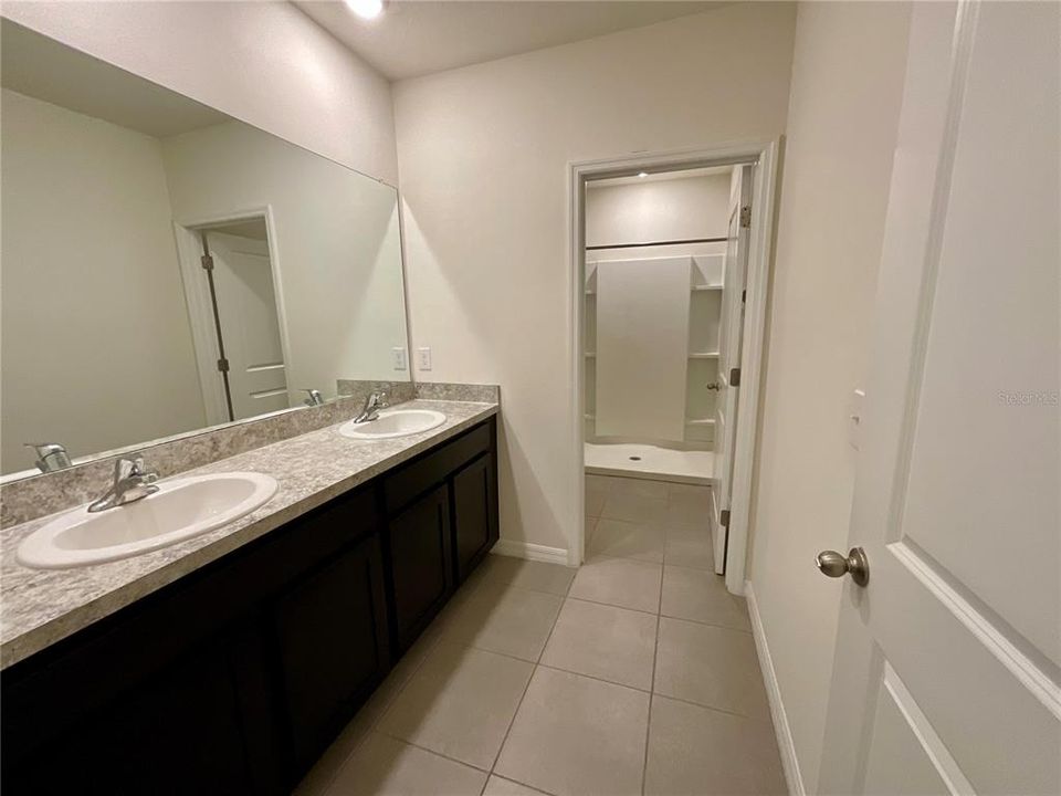 For Sale: $284,900 (3 beds, 2 baths, 1758 Square Feet)