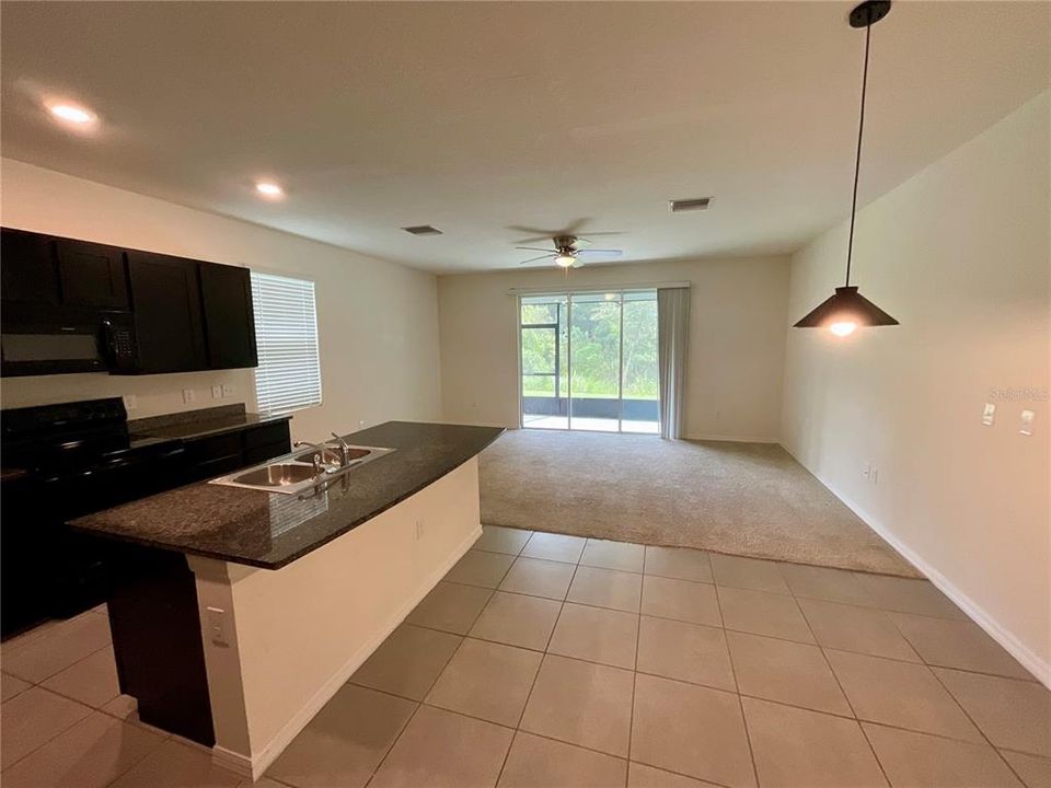For Sale: $284,900 (3 beds, 2 baths, 1758 Square Feet)