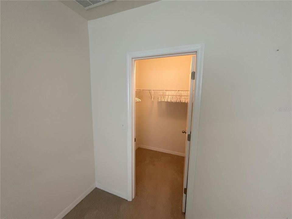 For Sale: $284,900 (3 beds, 2 baths, 1758 Square Feet)