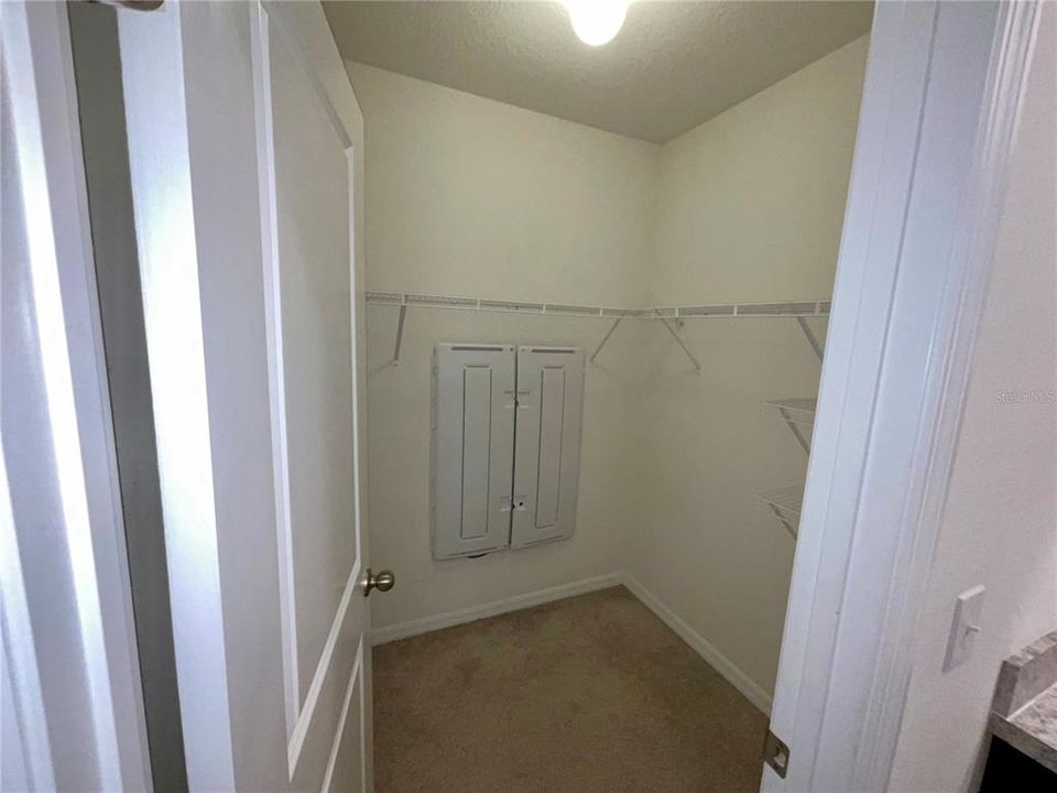 For Sale: $284,900 (3 beds, 2 baths, 1758 Square Feet)