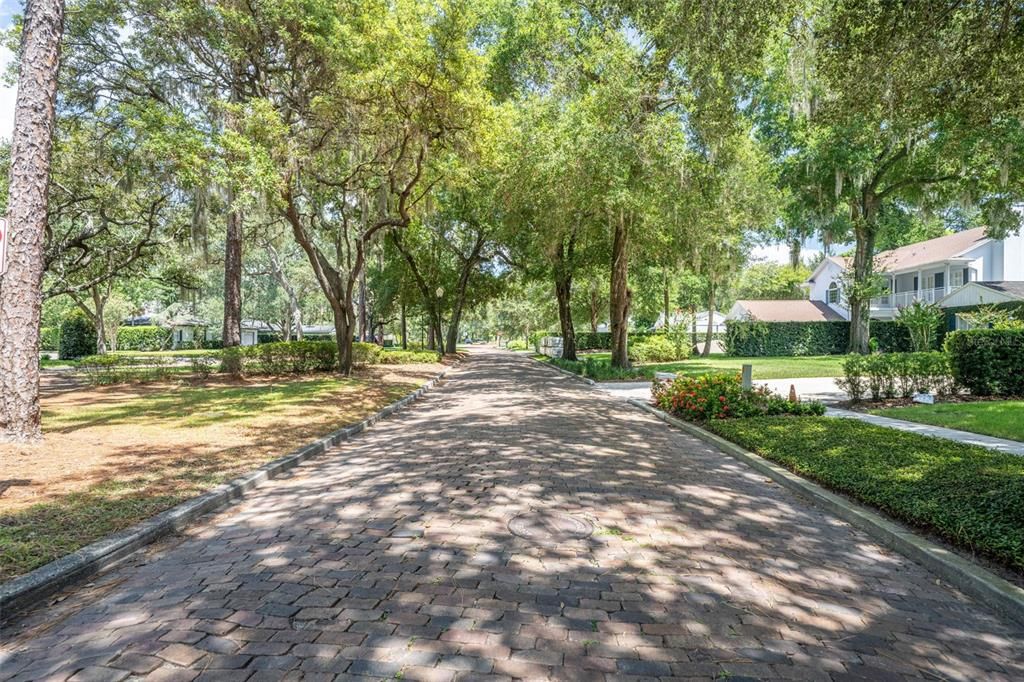 For Sale: $1,495,000 (3 beds, 2 baths, 2080 Square Feet)