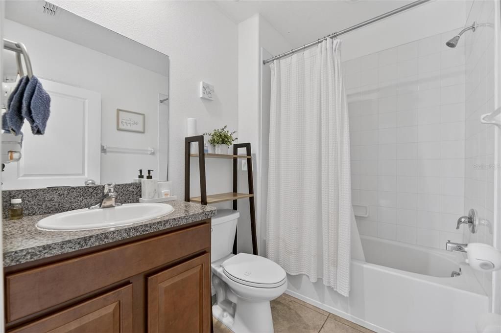 For Sale: $387,900 (6 beds, 3 baths, 3130 Square Feet)