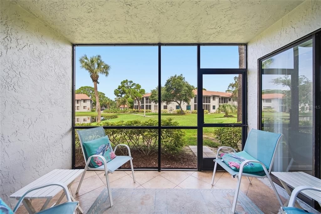 For Sale: $289,000 (2 beds, 2 baths, 1174 Square Feet)