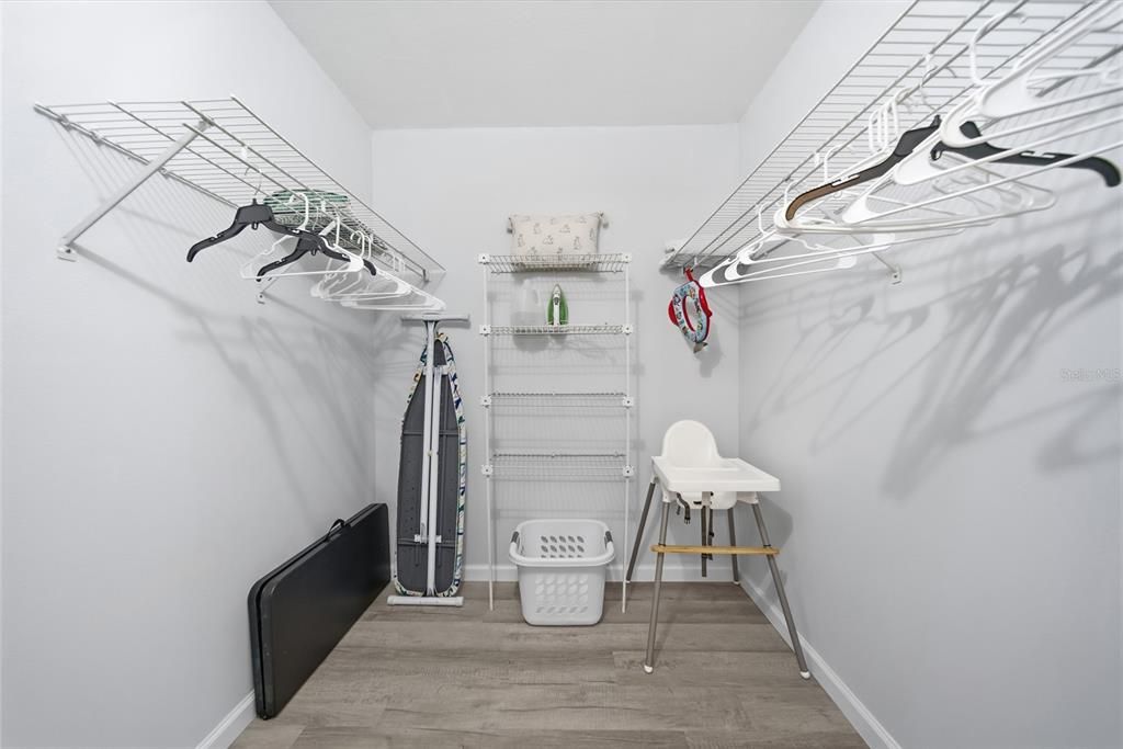 For Sale: $289,000 (2 beds, 2 baths, 1174 Square Feet)