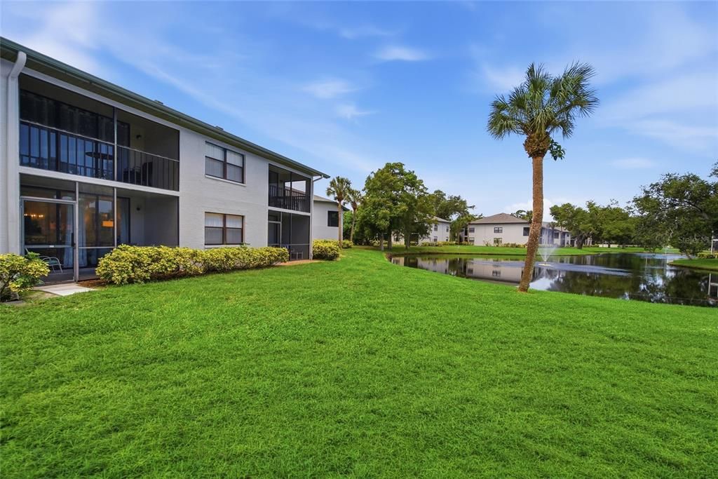 For Sale: $289,000 (2 beds, 2 baths, 1174 Square Feet)