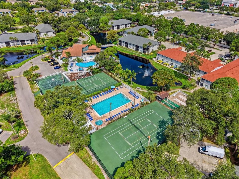 For Sale: $289,000 (2 beds, 2 baths, 1174 Square Feet)
