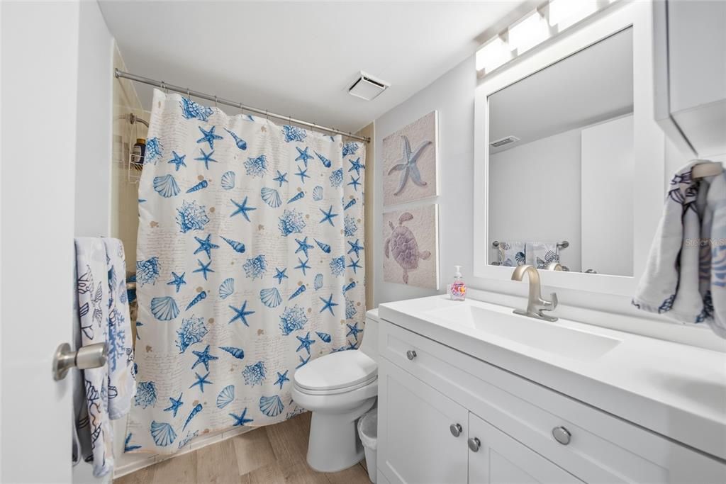 For Sale: $289,000 (2 beds, 2 baths, 1174 Square Feet)