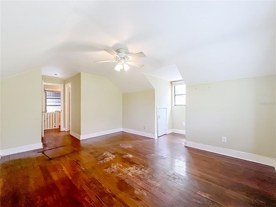 For Sale: $1,875,000 (3 beds, 3 baths, 3127 Square Feet)