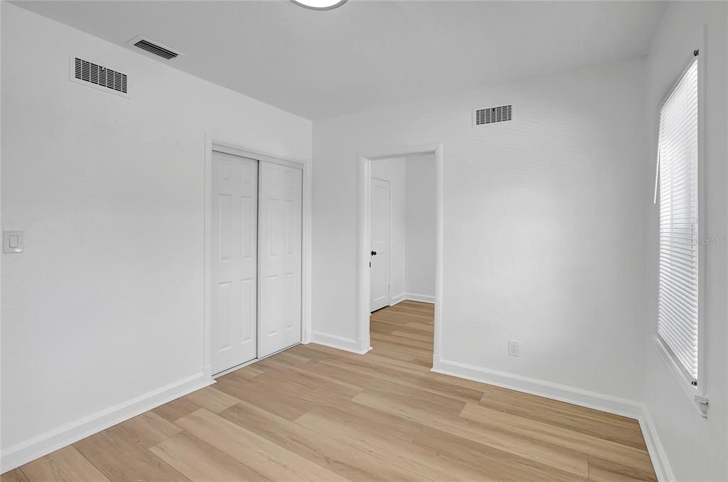 En Venta: $319,900 (4 camas, 1 baños, 1272 Pies cuadrados)