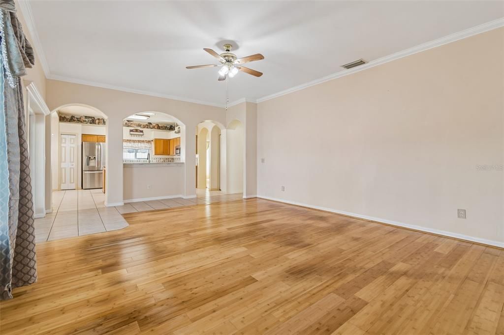 В аренду: $2,875 (4 спален, 2 ванн, 2892 Квадратных фут)