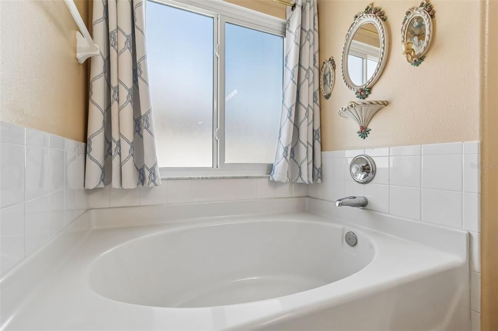 В аренду: $2,875 (4 спален, 2 ванн, 2892 Квадратных фут)