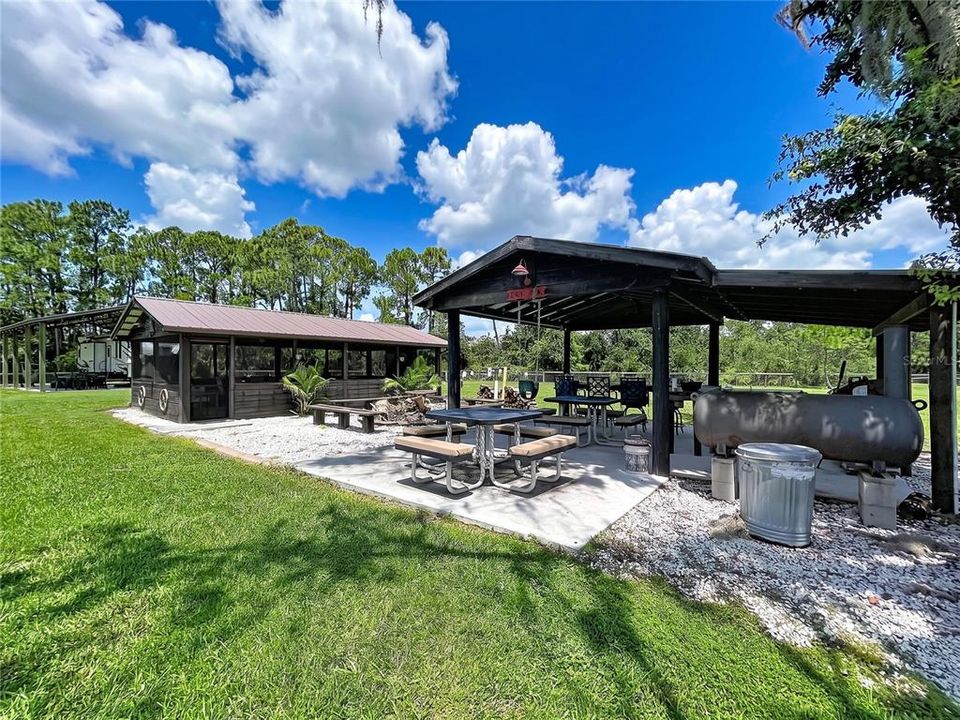 For Sale: $699,999 (3 beds, 2 baths, 1520 Square Feet)
