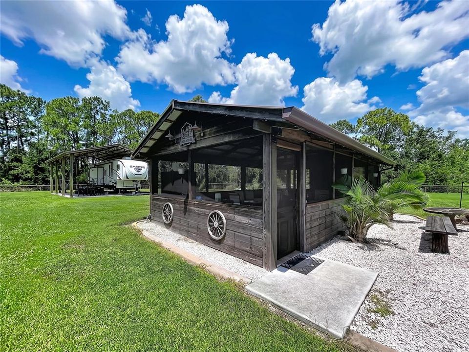 For Sale: $699,999 (3 beds, 2 baths, 1520 Square Feet)