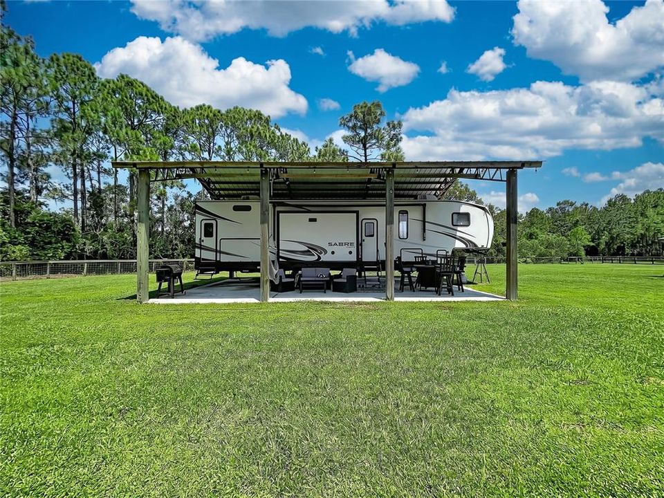 For Sale: $699,999 (3 beds, 2 baths, 1520 Square Feet)