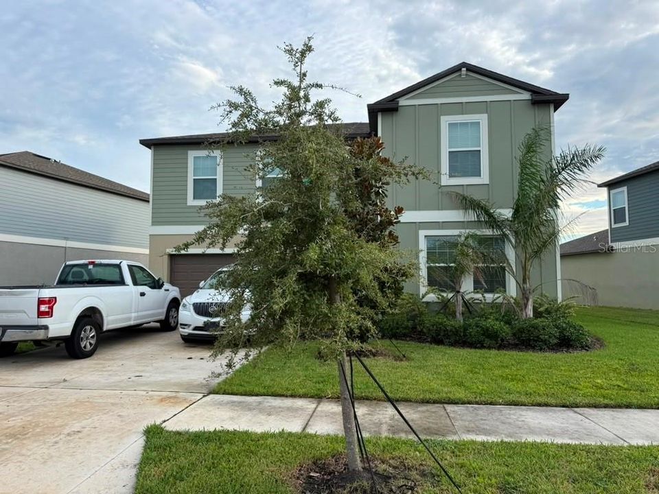 For Rent: $3,400 (6 beds, 3 baths, 3326 Square Feet)