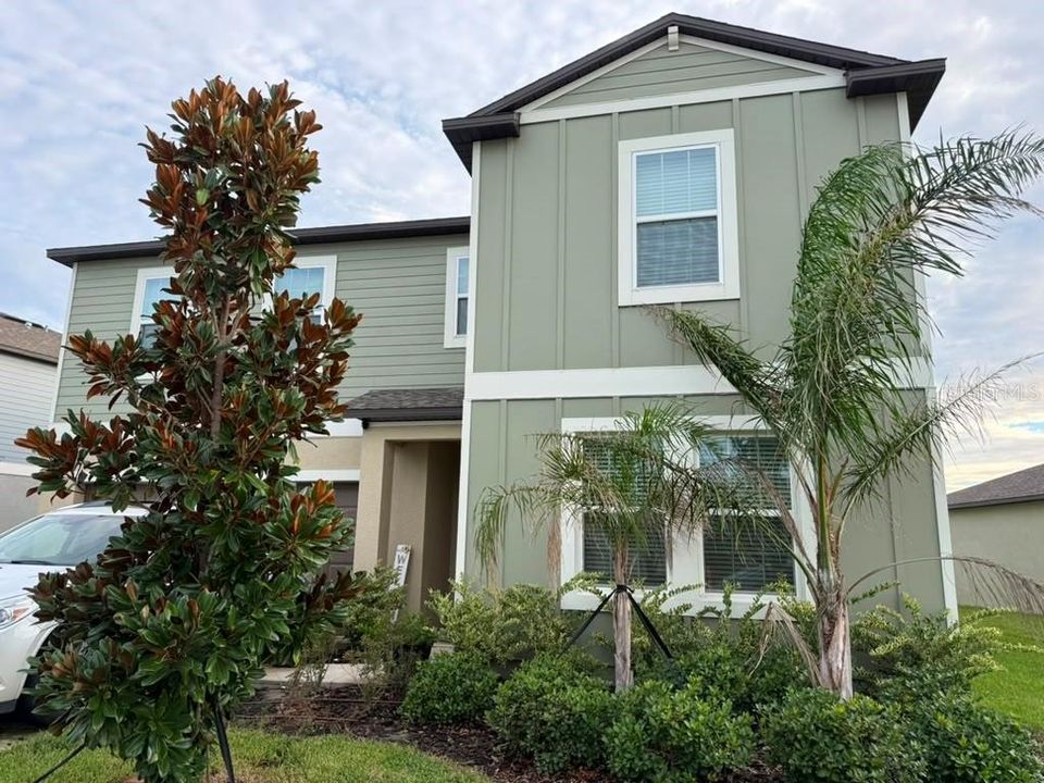 For Rent: $3,400 (6 beds, 3 baths, 3326 Square Feet)