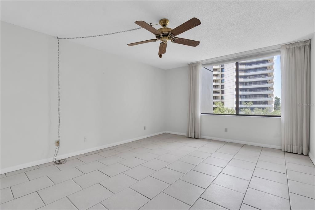 En Venta: $550,000 (3 camas, 2 baños, 1912 Pies cuadrados)
