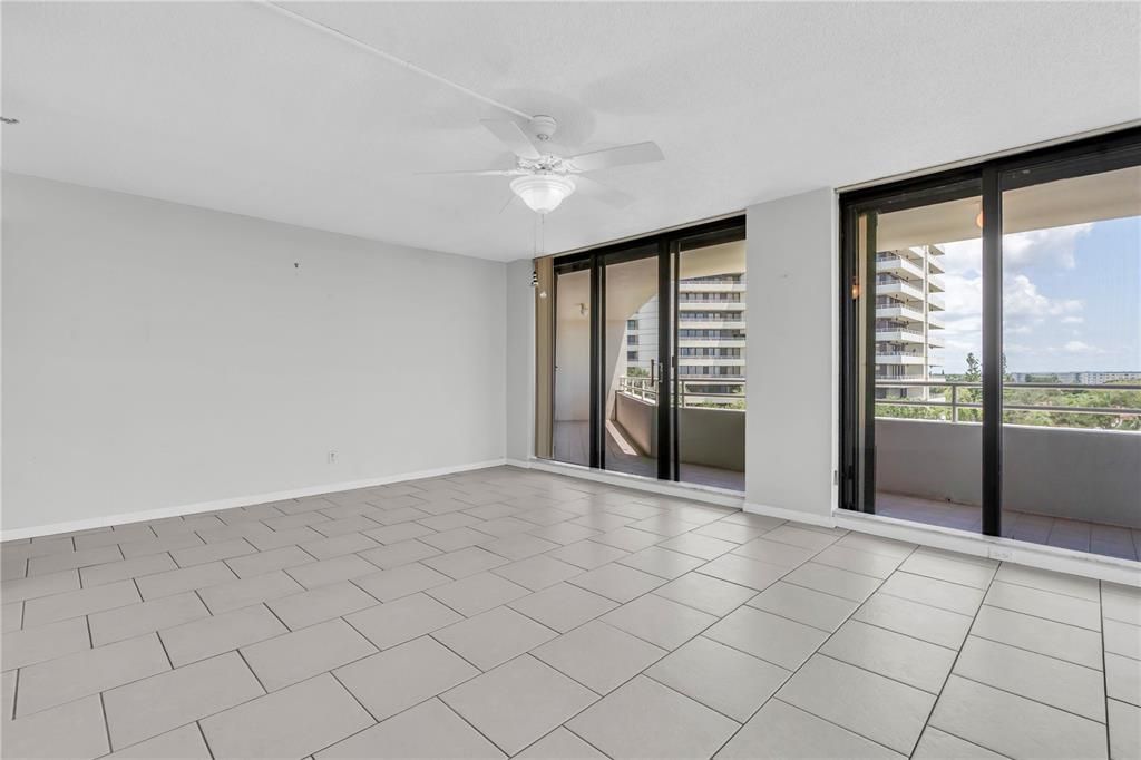 En Venta: $550,000 (3 camas, 2 baños, 1912 Pies cuadrados)