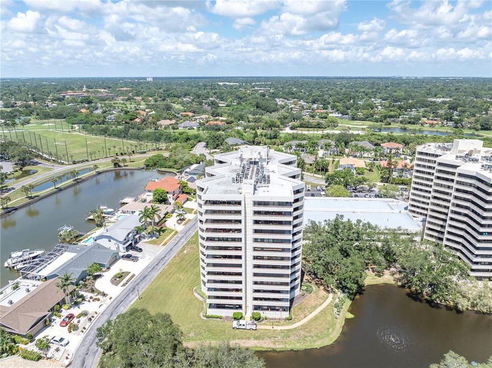 En Venta: $550,000 (3 camas, 2 baños, 1912 Pies cuadrados)