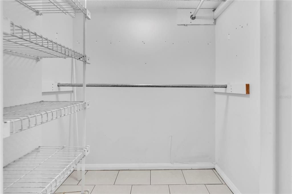 En Venta: $550,000 (3 camas, 2 baños, 1912 Pies cuadrados)