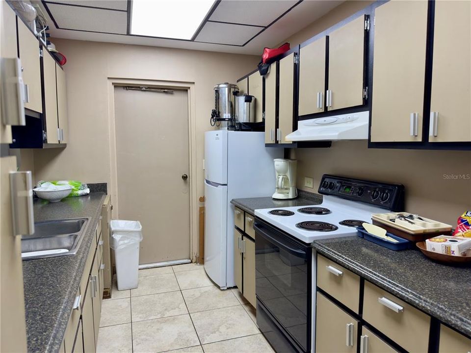 На продажу: $139,900 (3 спален, 1 ванн, 1197 Квадратных фут)