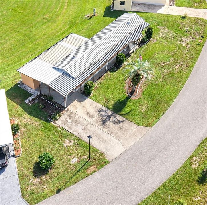For Sale: $119,900 (2 beds, 2 baths, 896 Square Feet)